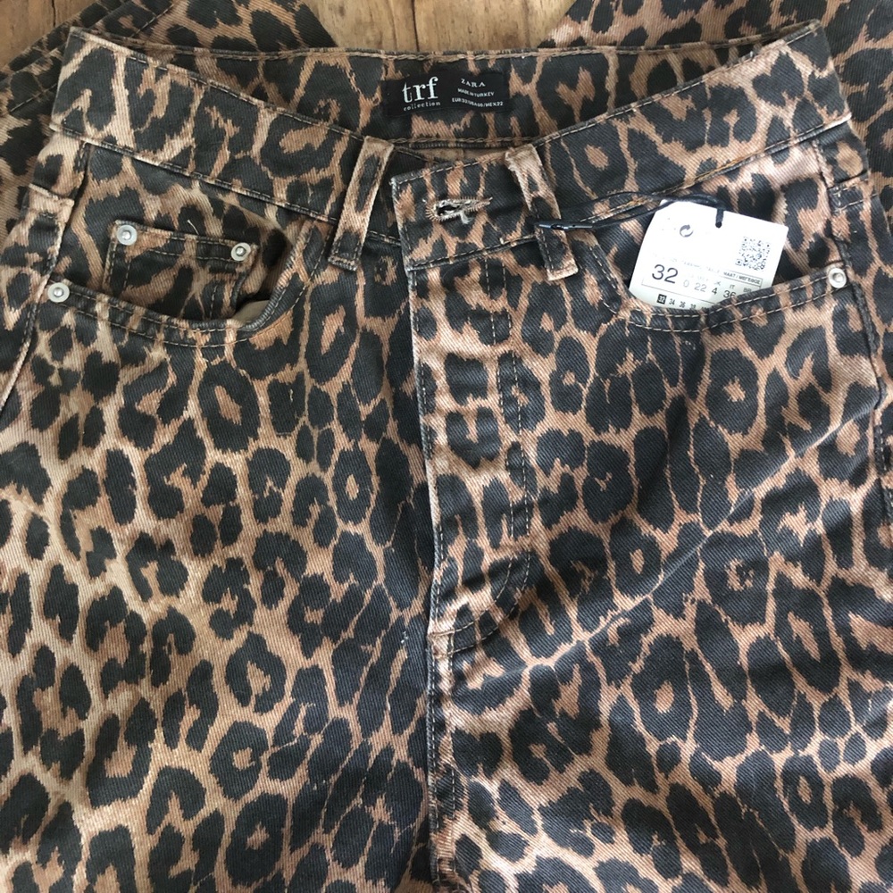 ZARA Leopard print denim jeans. Size 0. NWT.